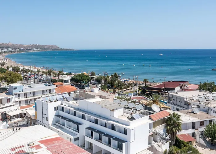 Ermou 44 * Faliraki