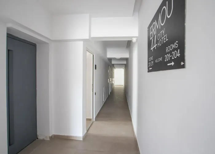 Ermou 44 Hotel *