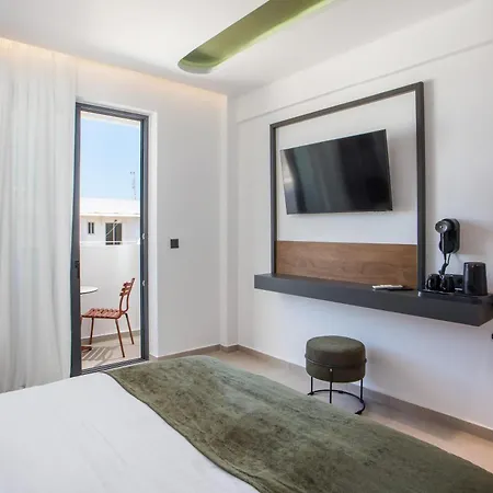 Ermou 44 ファリラキ