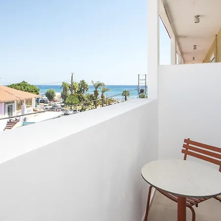 Ermou 44 * Faliraki