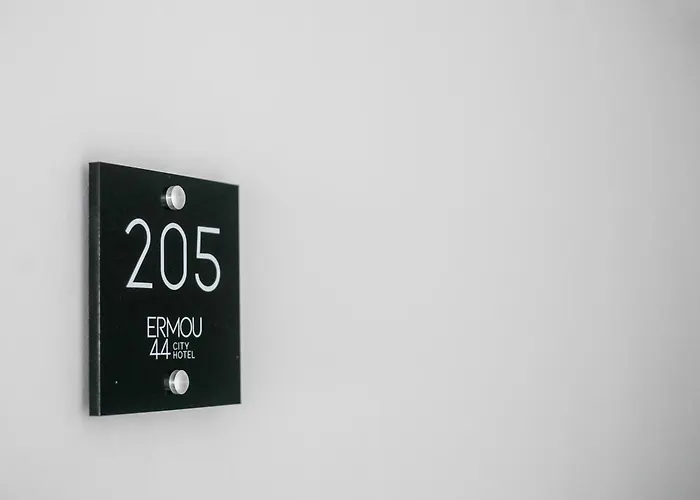 Szálloda Ermou 44 *